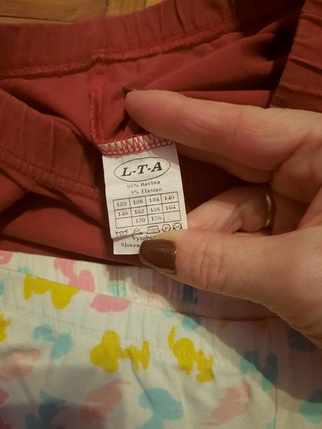 Dievčenské 3/4 legíny- 4 ks, peanuts,134