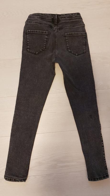 Cierne rifle, h&m,140