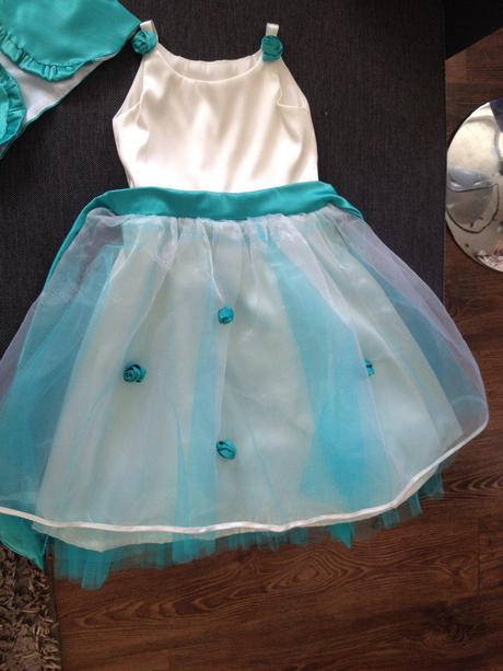 Krasne tyrkysove slavnostne, 92