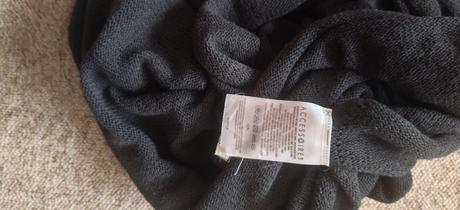 Nákrčníky šály tunely, <50