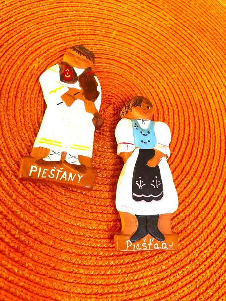 Veľké keramické magnetky - 2 ks, 