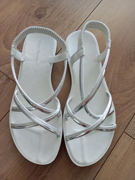 Sandálky, 36