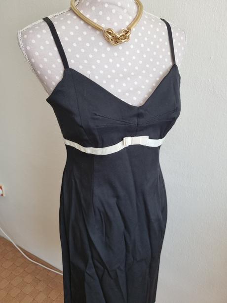 Cierne korzetky oasis 38, 38