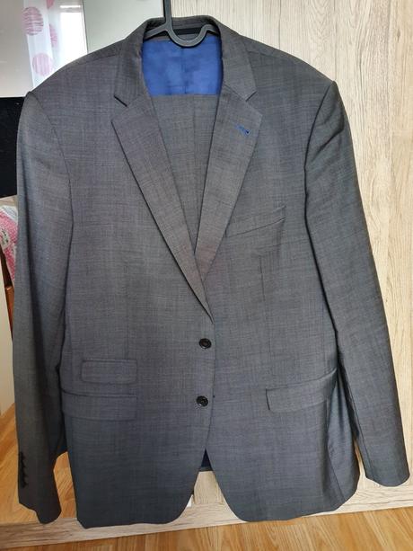 Pánsky oblek značky mikä rauta, 54