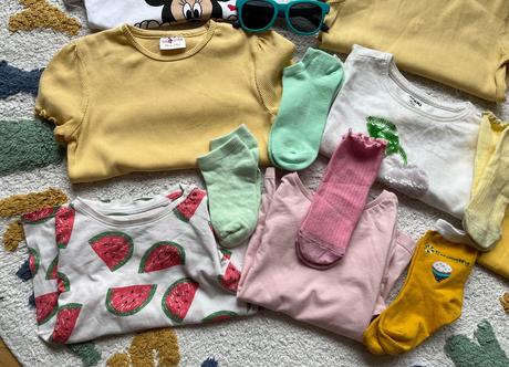 Balík 13 ks, tričká, legíny, ponožky, veľkosť 98, 86–98