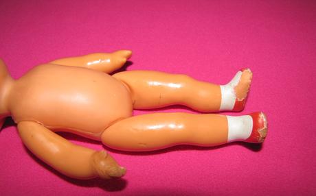 Retro bábika pavlínka, 