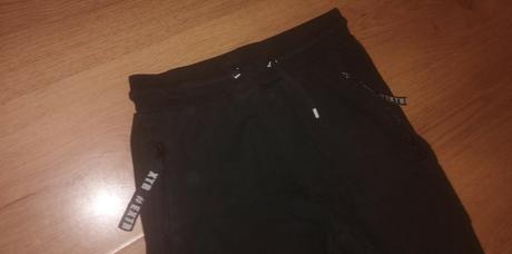 Chlapčenské tepláky, c&a,152