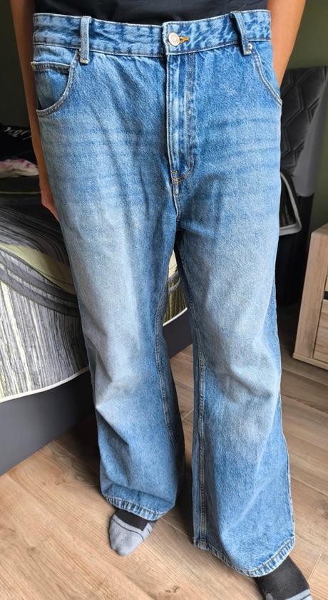 Moderné široké rifle, bershka,42