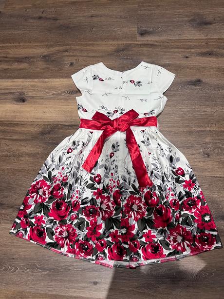 Slávnostné šaty 134, 134