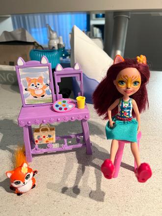 Babika entchantimals liska maliarka, 