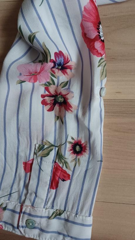 Kvetovaná blúzka, košeľa, stradivarius,s