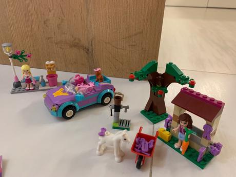 Lego friends sada s pekárňou, autom a žriebätkom,