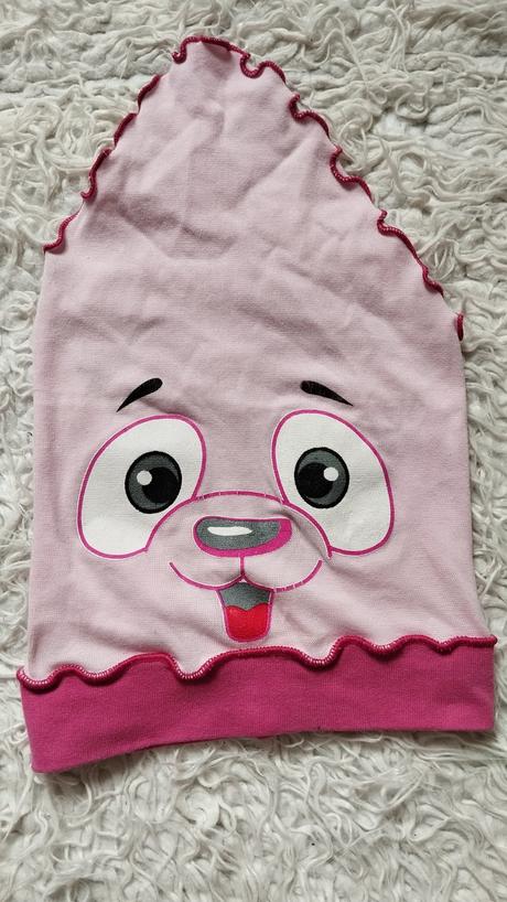 Šatka na hlavu, 104