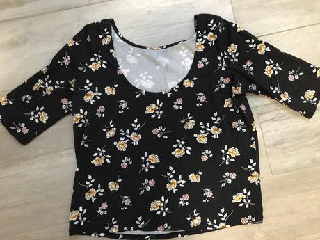 Krásne kvetinové triko, 48