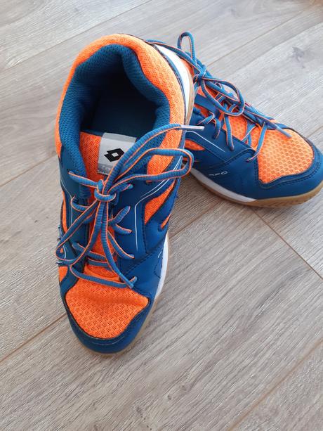 Chlapčenské halové topánky, lotto,37