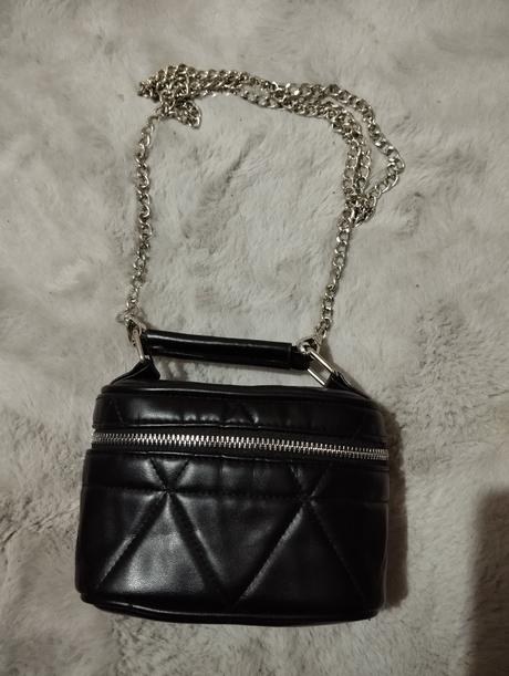 Krásna menšia kabelka, 