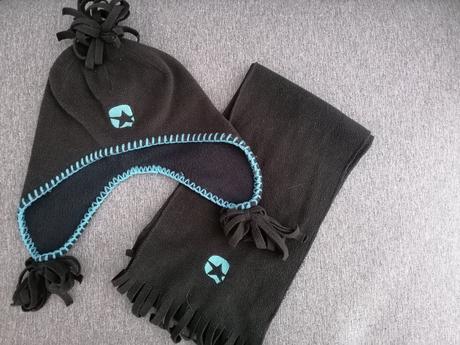 Čiapka a šál, authority,s