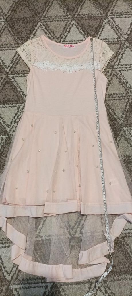 Prilezitostne saty, 152