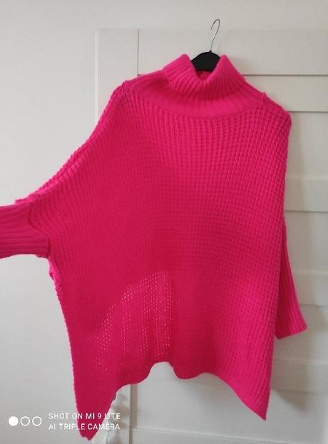 Ruzovy oversize rolak,