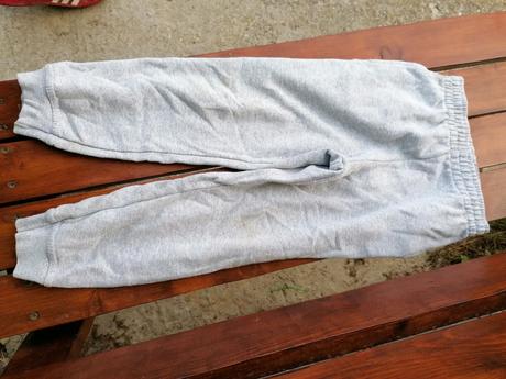 Chlapec tepláky, 116