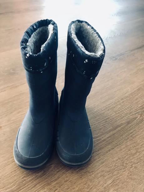 Gumaky svetielkujuce, 26