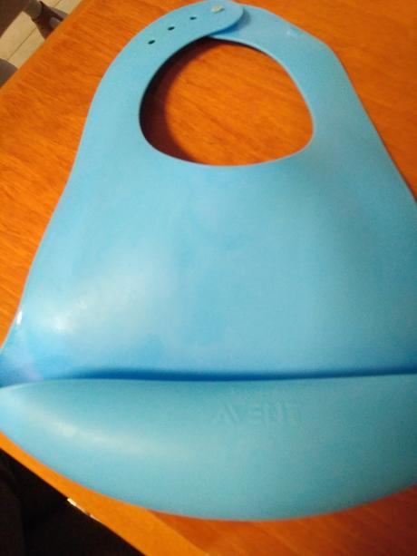 Učiaci pohárik, fľaše, avent