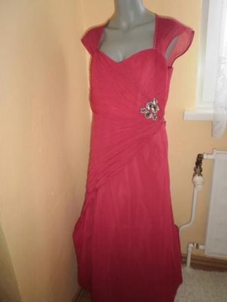 Slávnostné šaty, 40