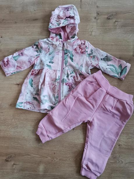 Tepláková súprava, 68