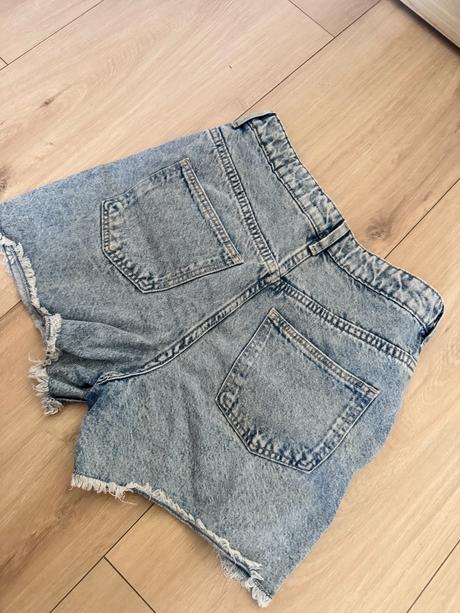 Kvietkové šortky, h&m,158