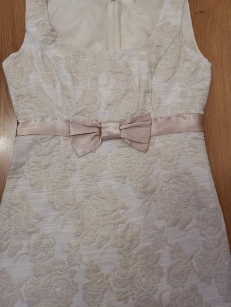 Šaty spoločenské, 40