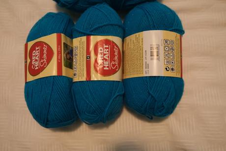 Yarn red heart shimmer, 