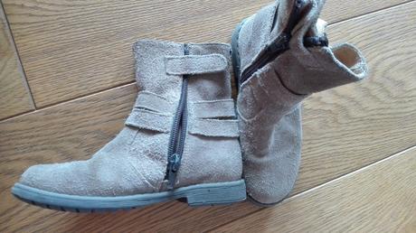 Prechodne cizmicky, 27