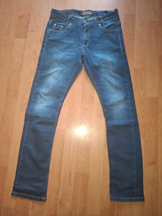 Chlapčenske rifle, 158