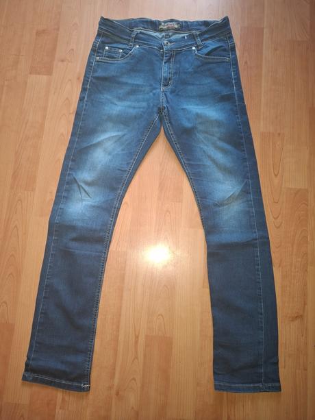 Chlapčenske rifle, 158