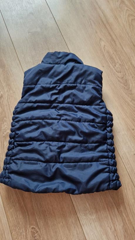 Vesta veľ. 104 cm., lupilu,104