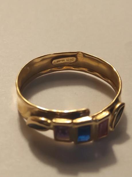 Zlatý prsteň 18-karát, 