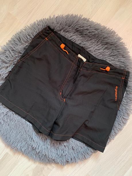 Čierne kraťasy šortky, s