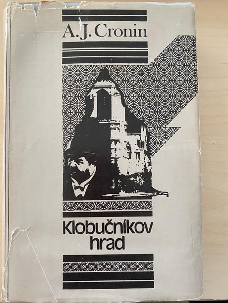 Krásna stará retro kniha klobučníkov hrad cronin,
