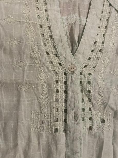 Vyšívaná košeľa, l