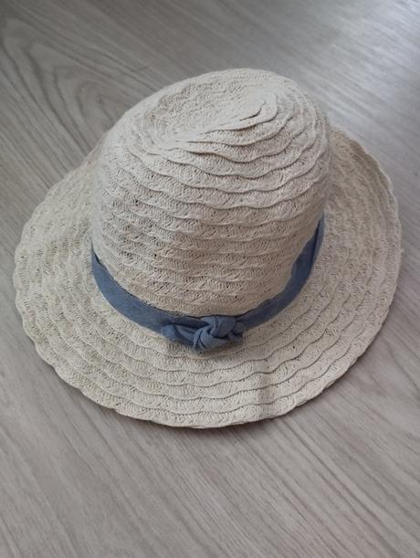 Dievcensky klobucik, h&m,92