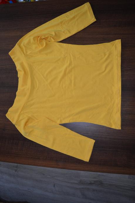 Elasticke tricko s kamienkami, s