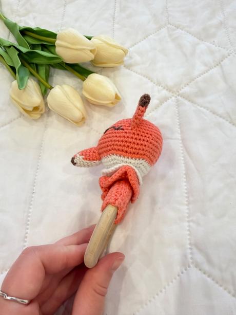 Rozkošná ručne robená líška- hrkálka,hryzátko, 