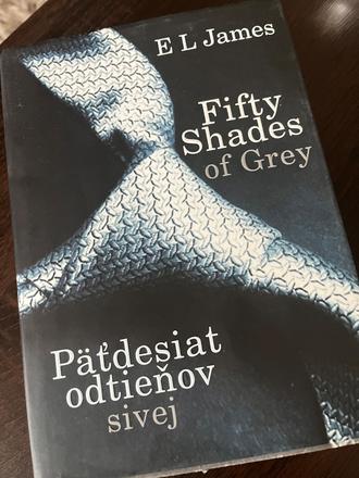 Päťdesiat odtieňov sivej e l,