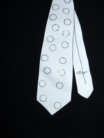 Kravata s kamienkami, 146