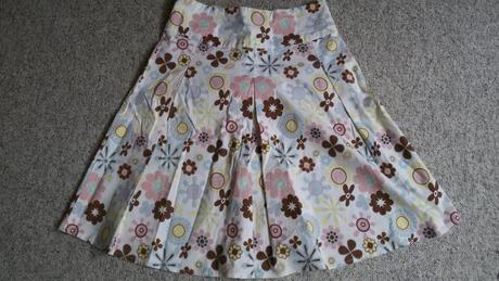 Kvietkovana sukna zn.pilot vel.s, s