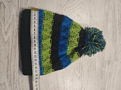 Chlapčenská čiapka so šálom, 