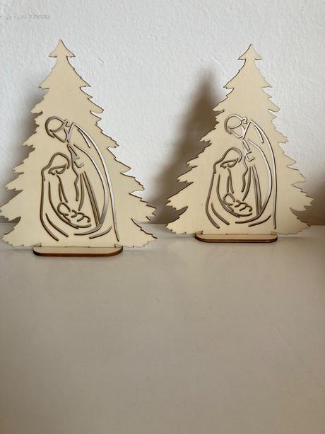 Svietiaci stromček so svätou rodinou, 