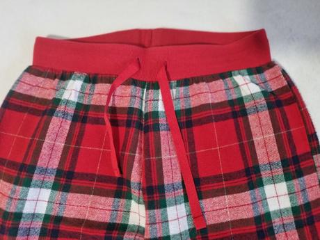 Pyžamové nohavice, 134