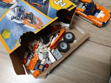 Lego creator 31089 - oranžové pretekárske auto, 