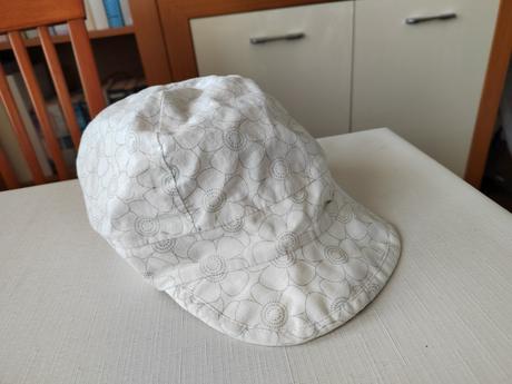 Letná šiltovka lemge - biele kvietky, 52